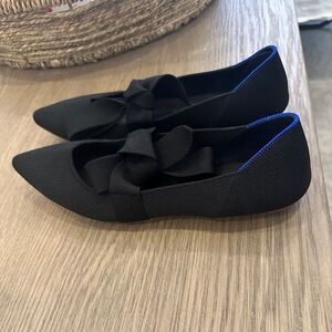 Black Rothy’s with ties